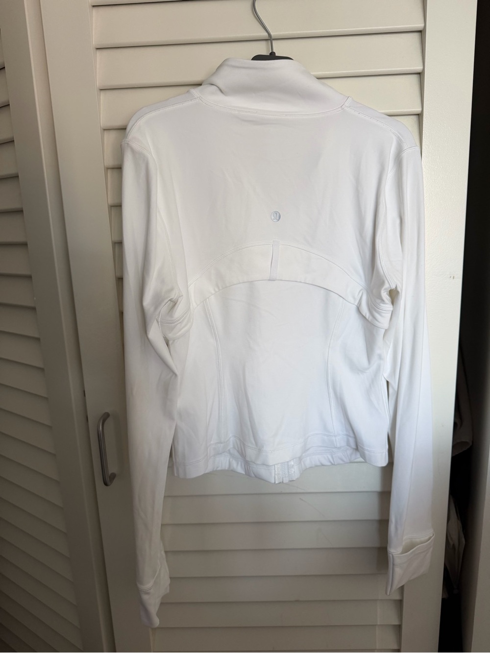 Lululemon define cropped jacket in nulu fabric, white, size 8 - Picture 5 of 6